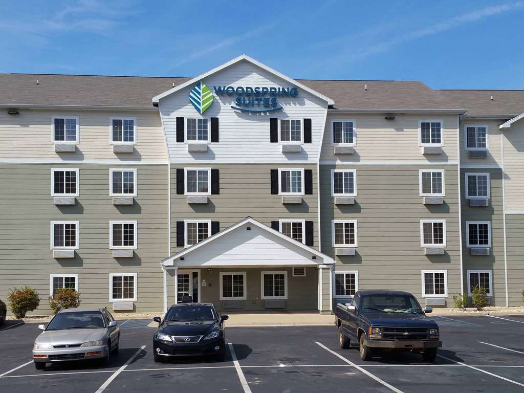 Woodspring Suites Springfield Exterior photo